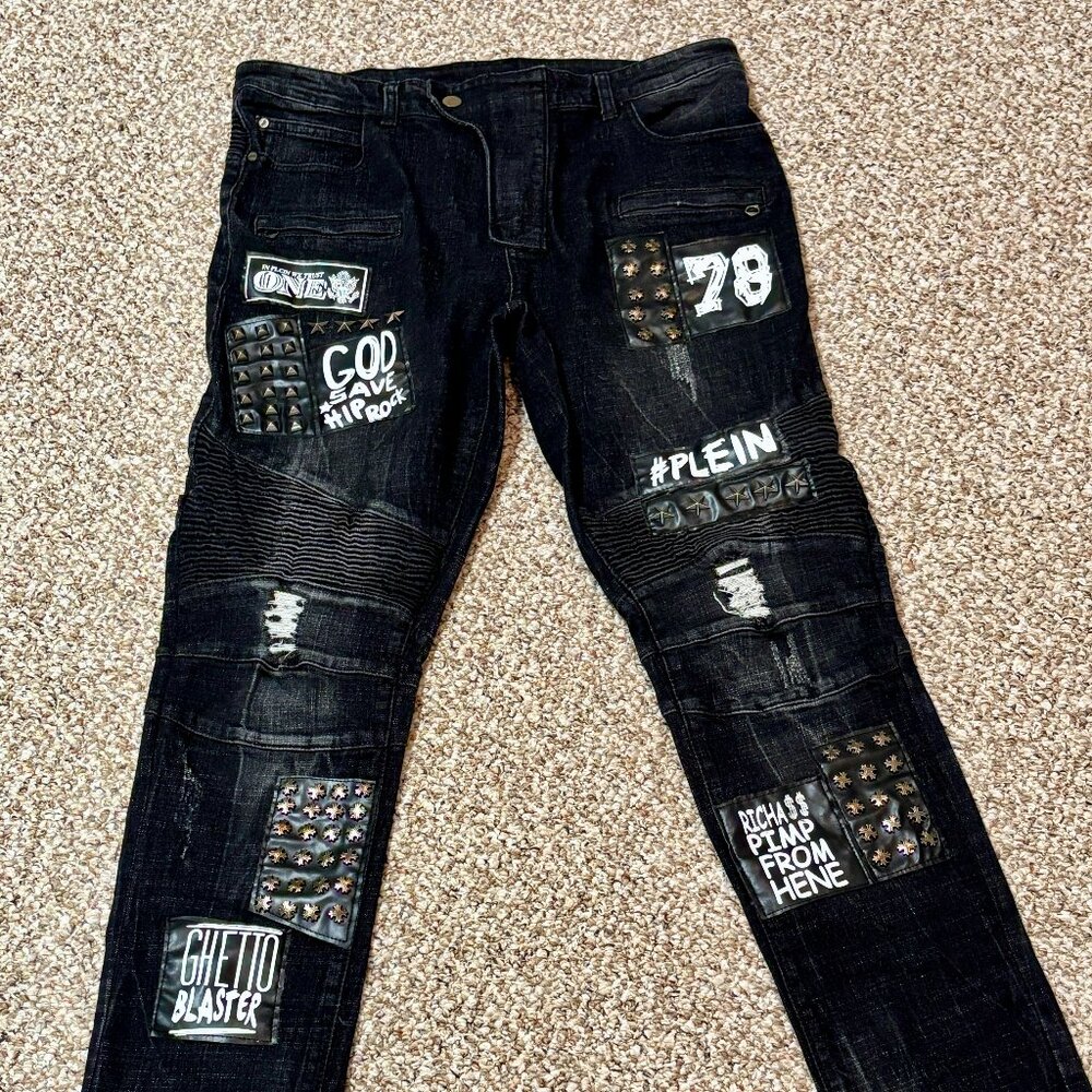 ~~JeANS Classic Couection New Fashion UNIQUE Black Jeans  SIZES VARY..PLEASE CHE